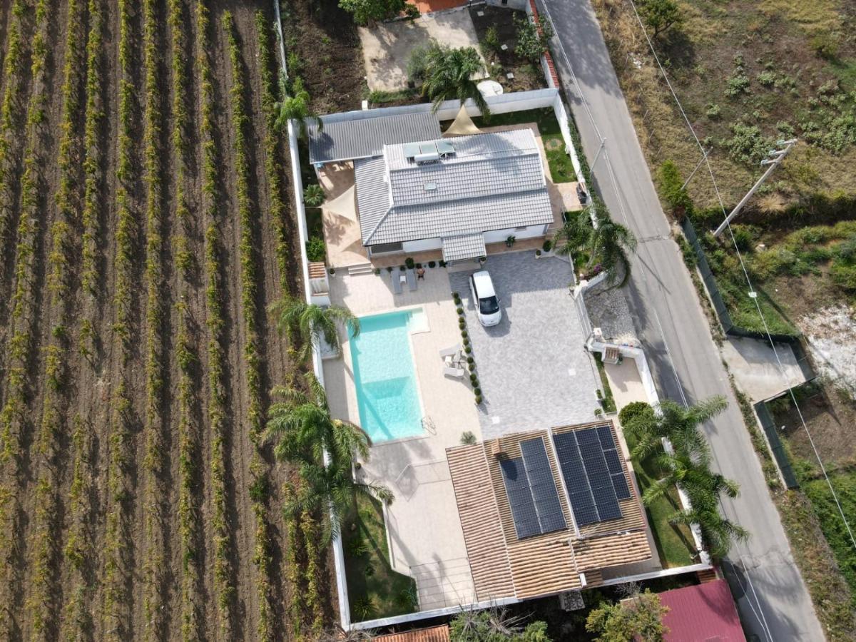 Villa Roby Trappeto  Buitenkant foto