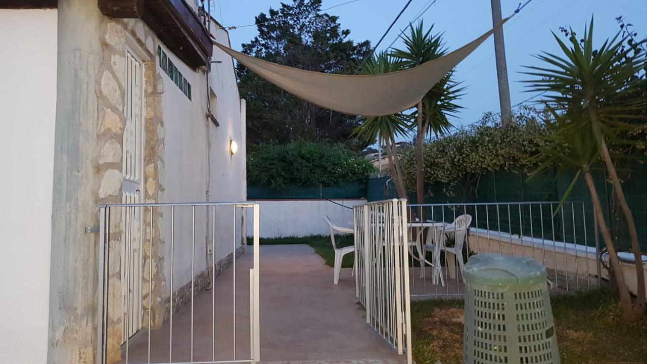 Villa Roby Trappeto  Buitenkant foto